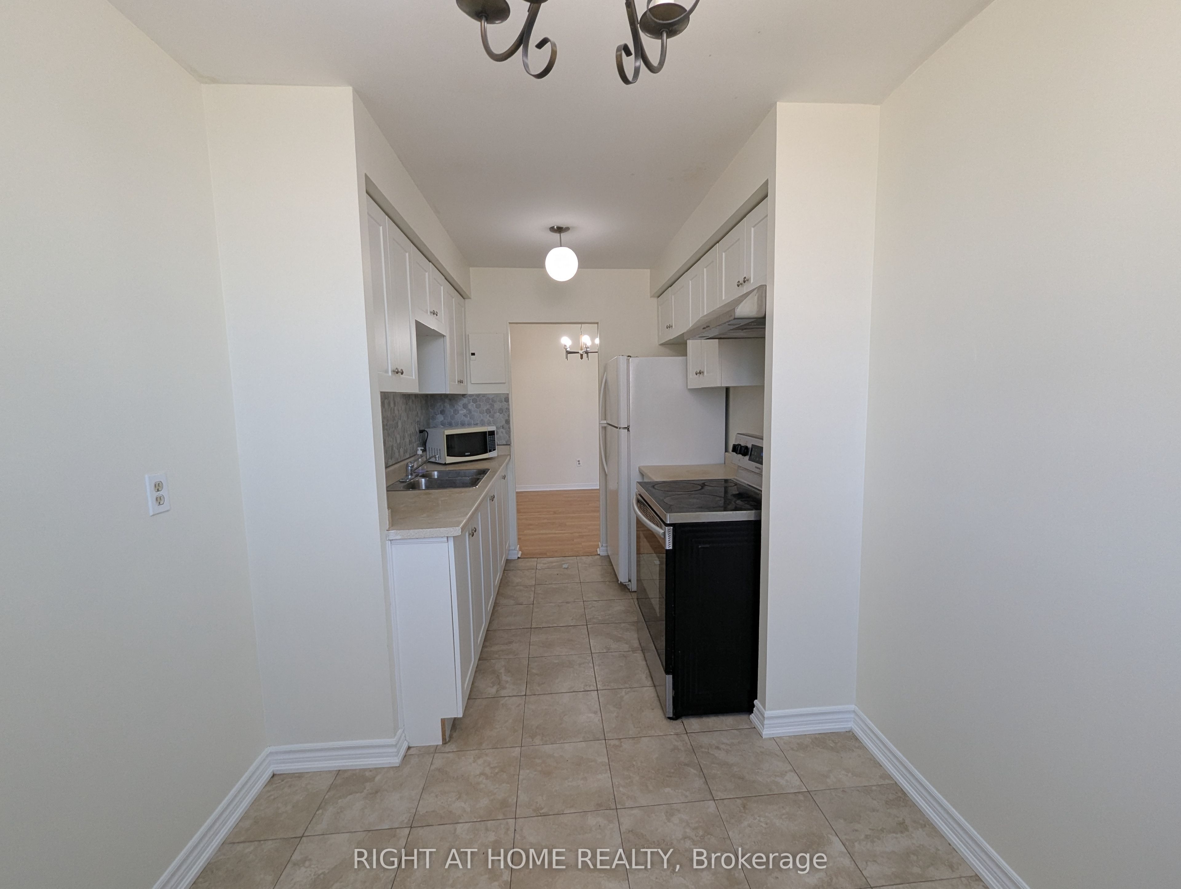 1615 Bloor Street N 708 Property Photo 9