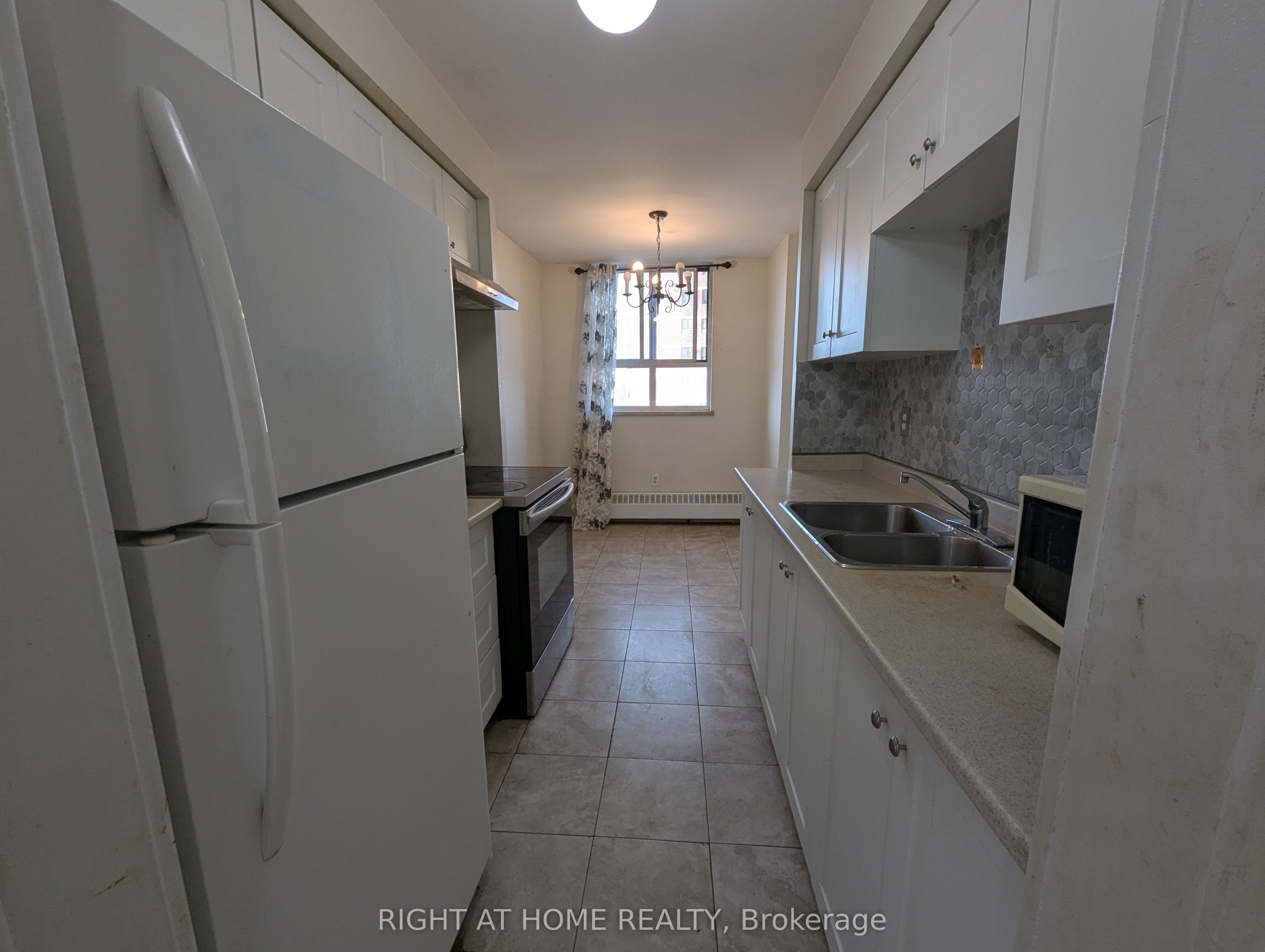 1615 Bloor Street N 708 Property Photo 11