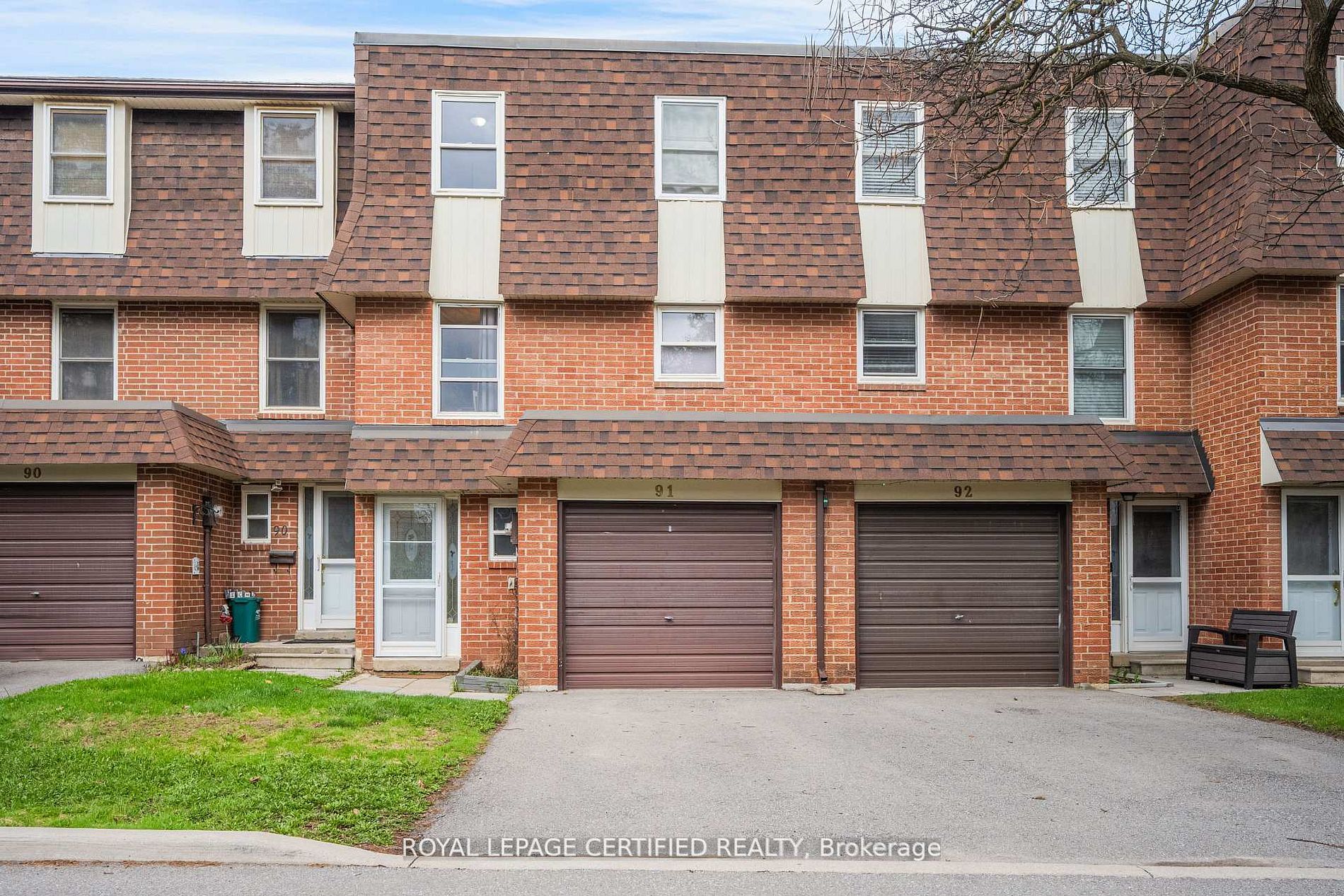 371 Bronte Street S 91 Property Photo 1