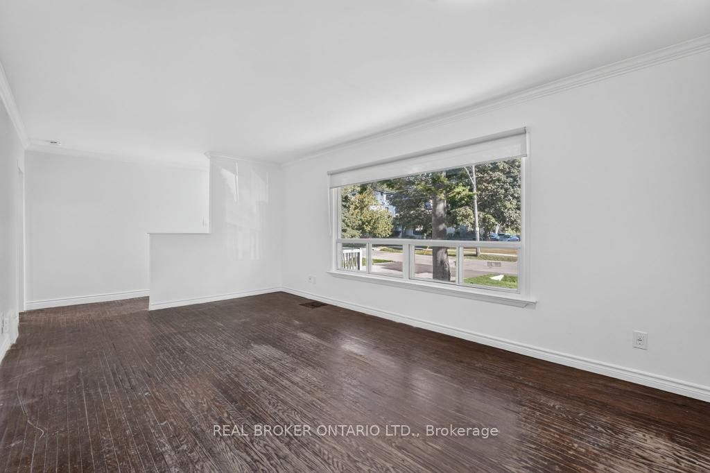 1024 Roosevelt Road Property Photo 9