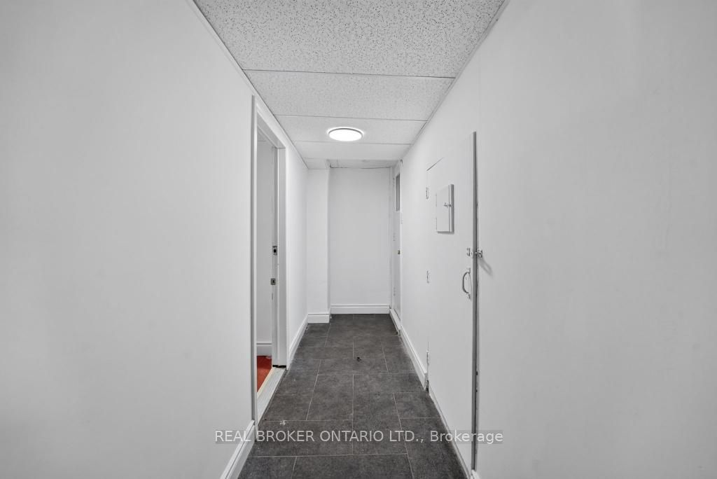 1024 Roosevelt Road Property Photo 23