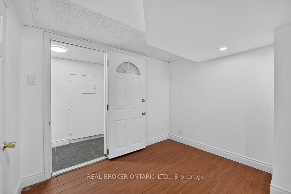 1024 Roosevelt Road Property Photo 26