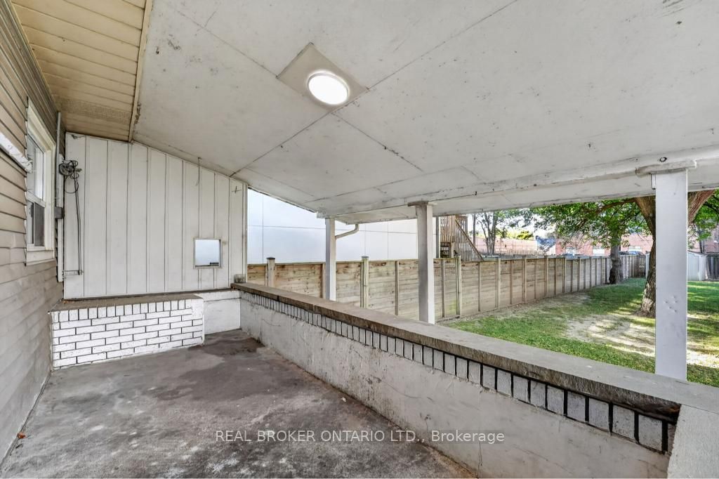 1024 Roosevelt Road Property Photo 37