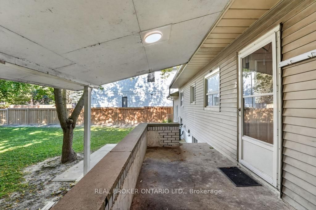 1024 Roosevelt Road Property Photo 38