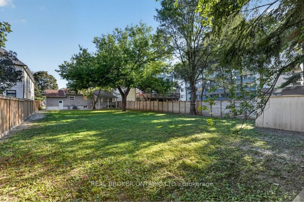 1024 Roosevelt Road Property Photo 44