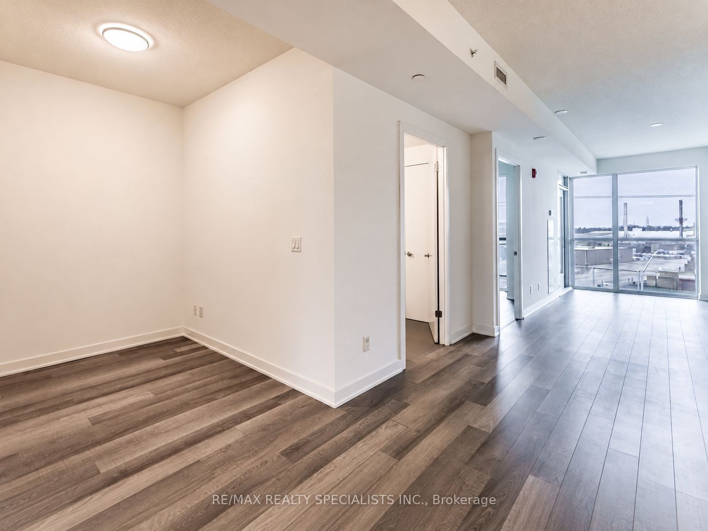 5230 Dundas Street A628 Property Photo 4