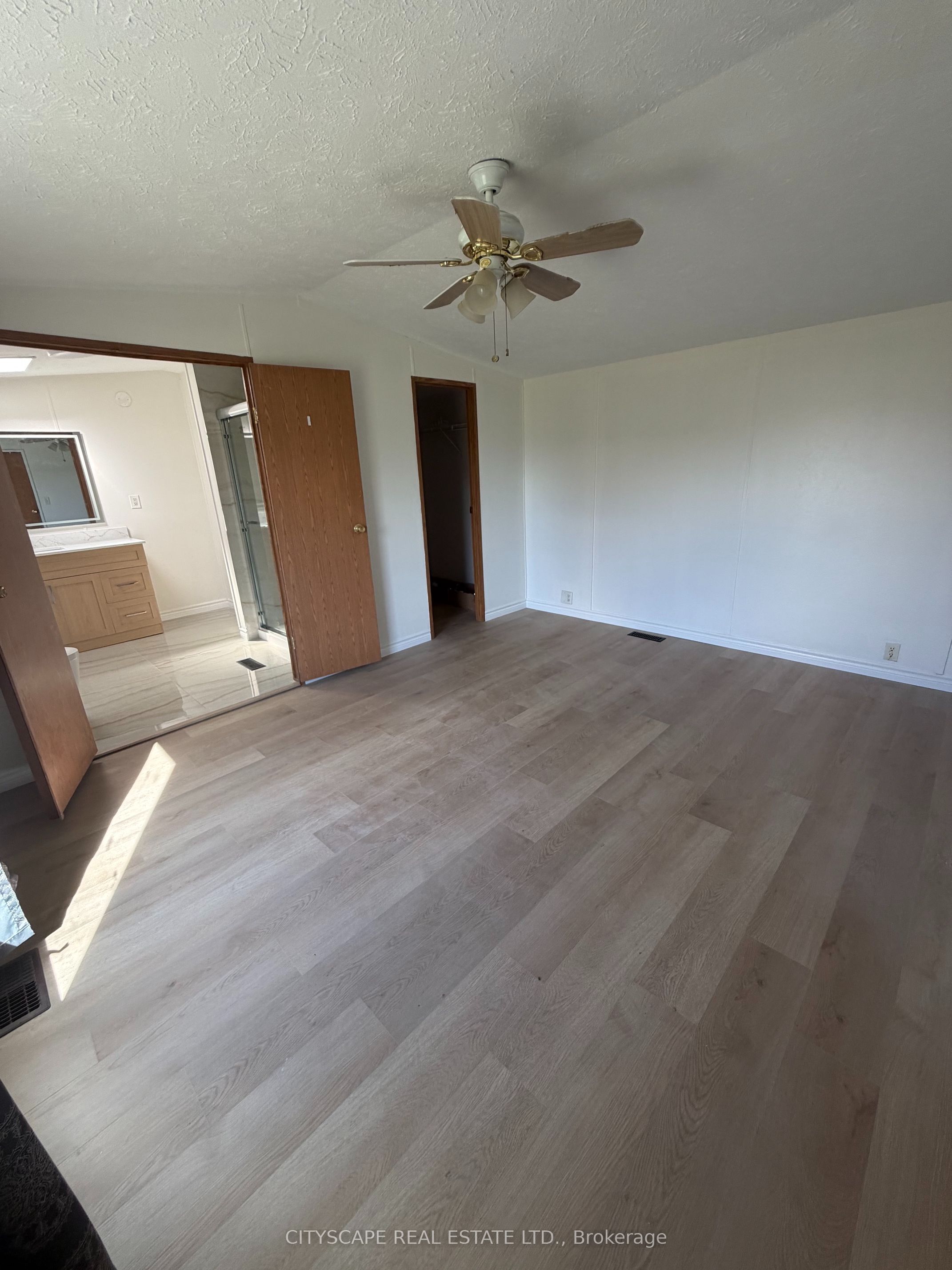 18737 Shaws Creek Property Photo 1