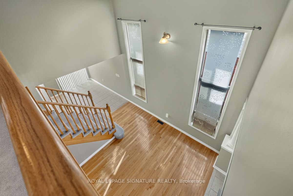 19 Mossgrove Crescent Property Photo 17