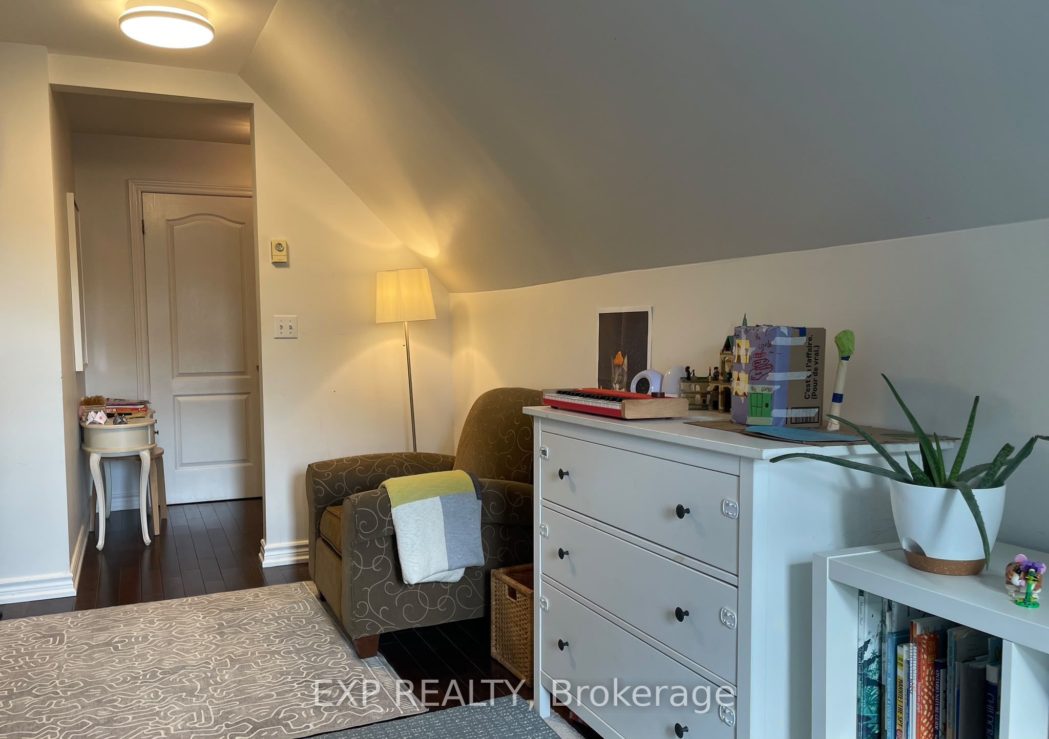 223 Evelyn Avenue Apt. #2 Property Photo 3