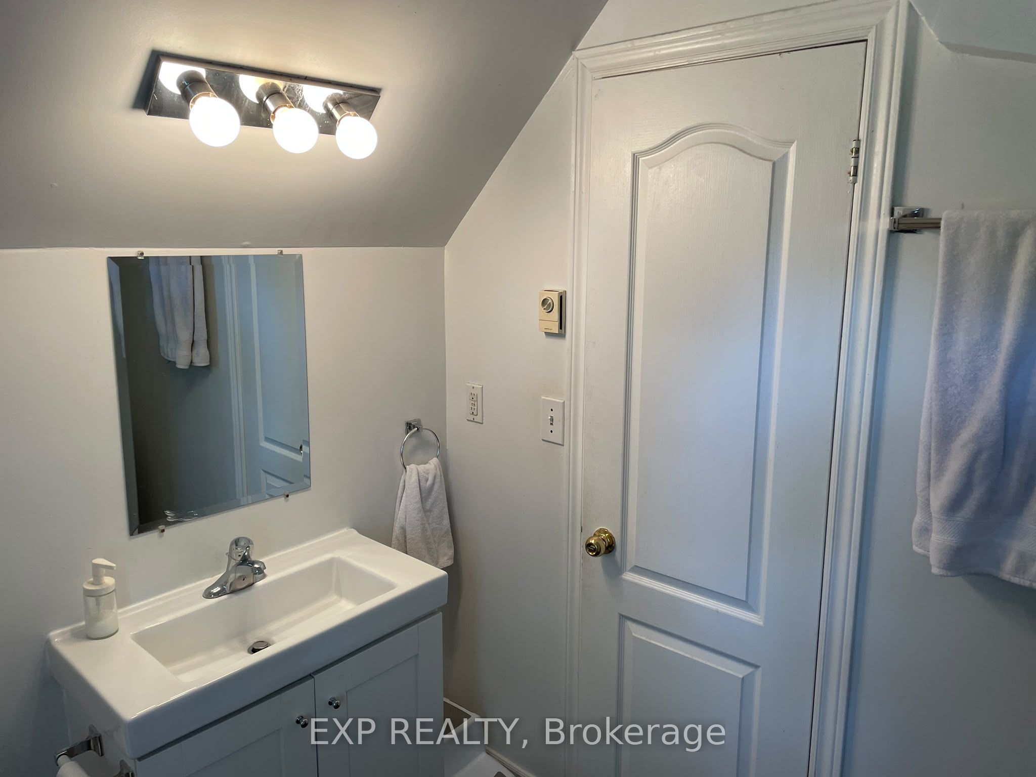 223 Evelyn Avenue Apt. #2 Property Photo 8