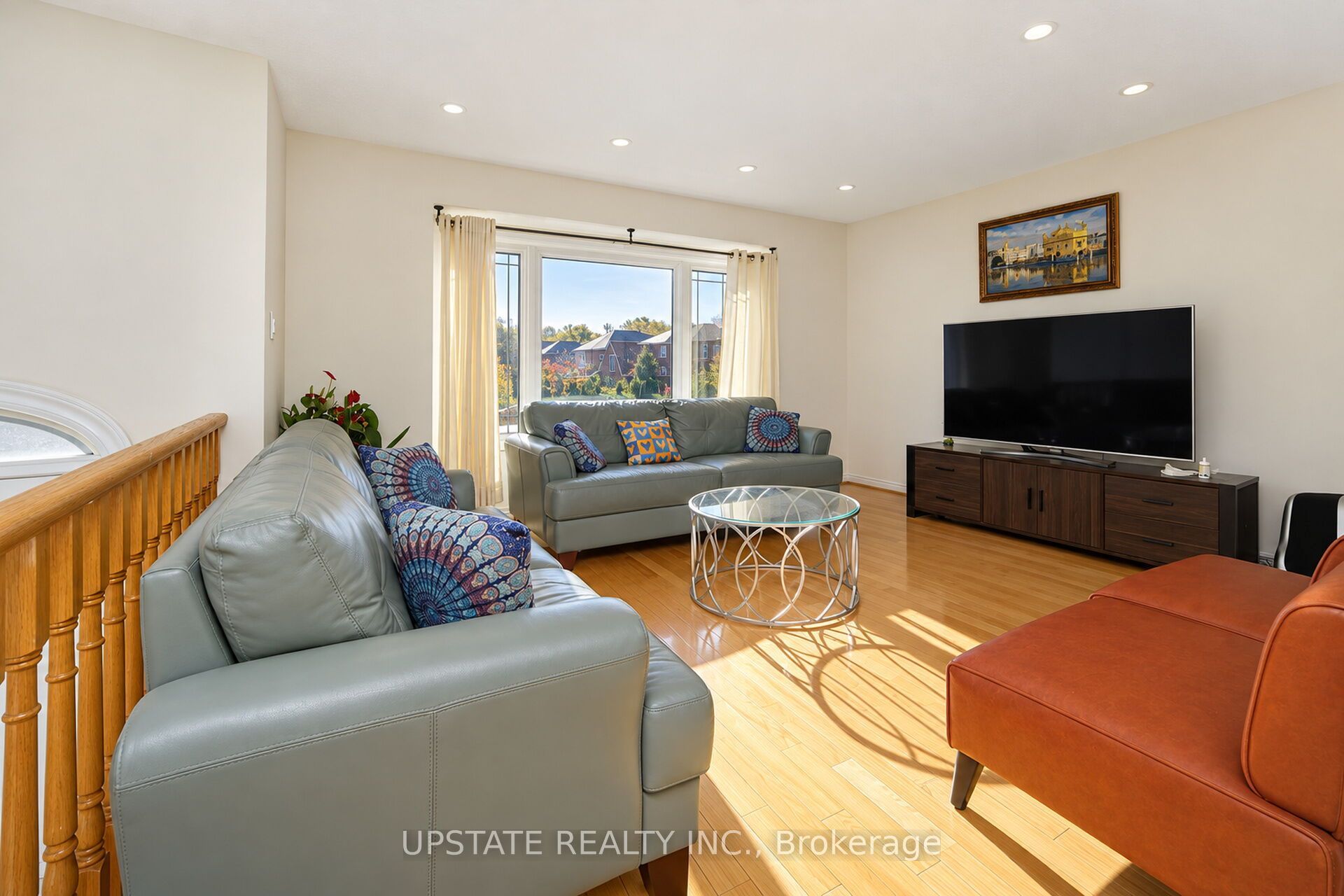 28 Braemore Road Property Photo 3