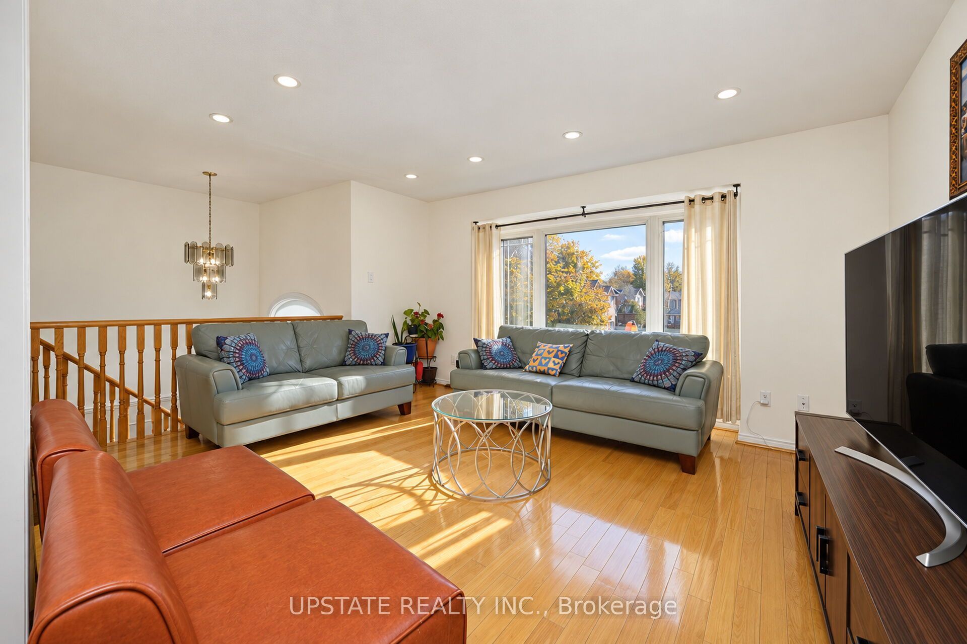28 Braemore Road Property Photo 6