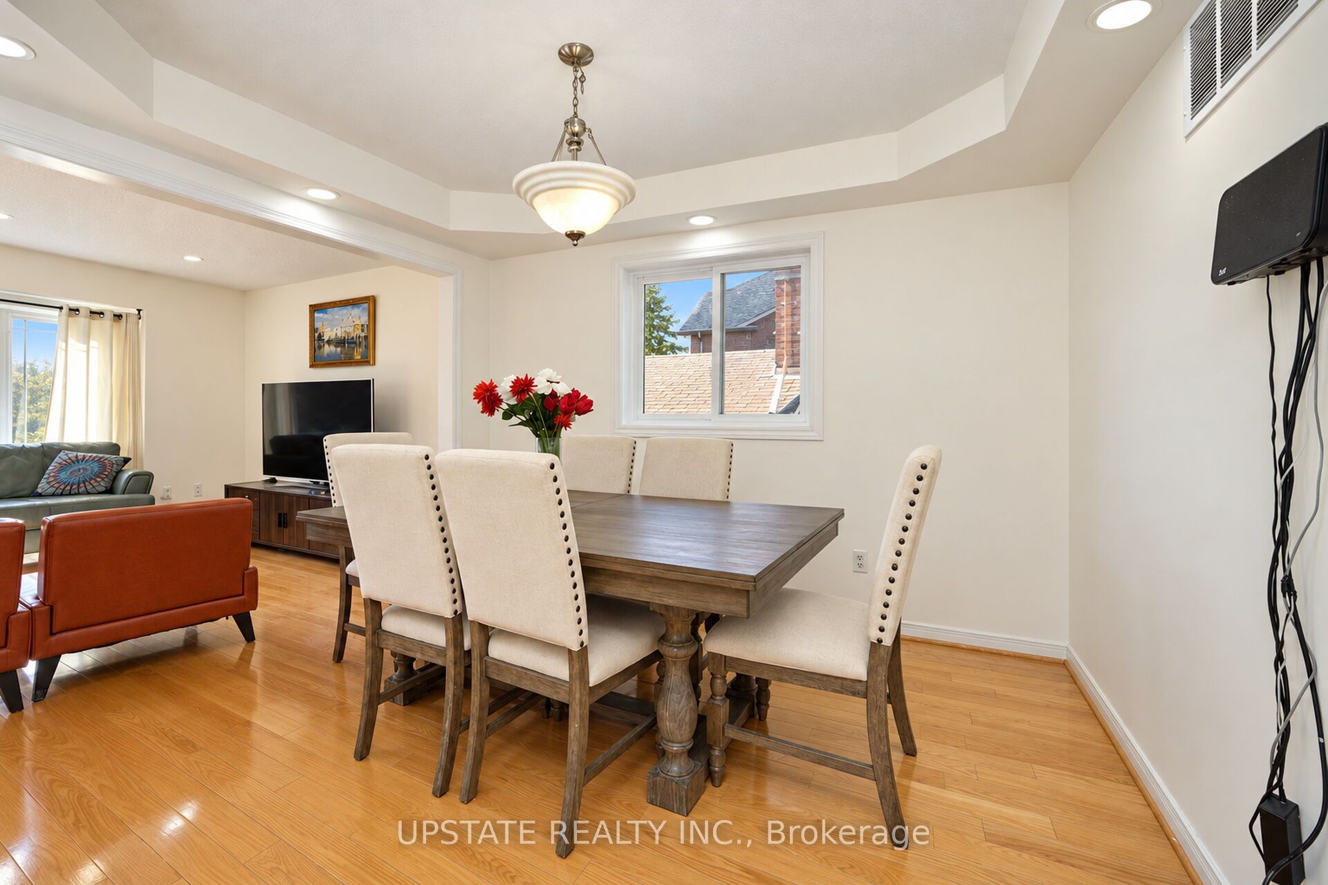 28 Braemore Road Property Photo 8