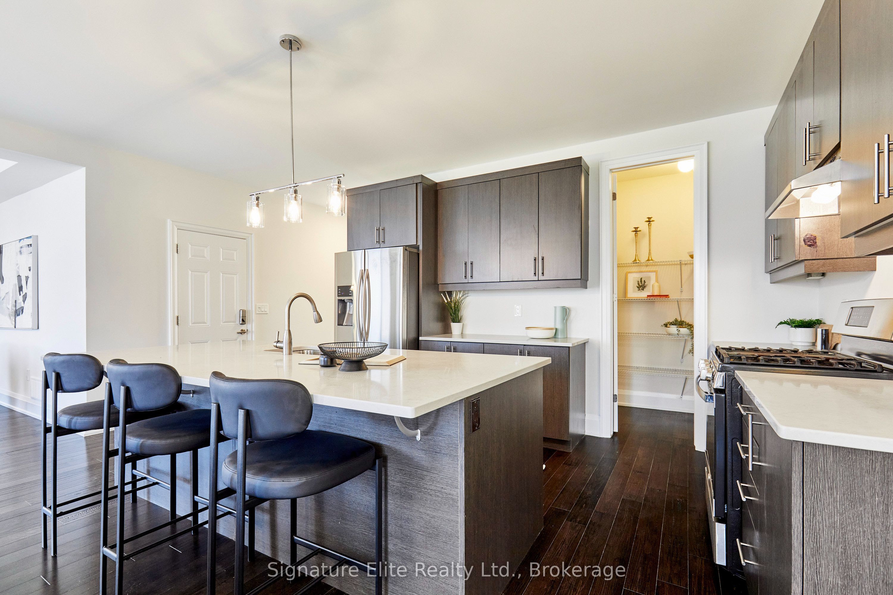 30 Stanley Greene Boulevard Property Photo 6