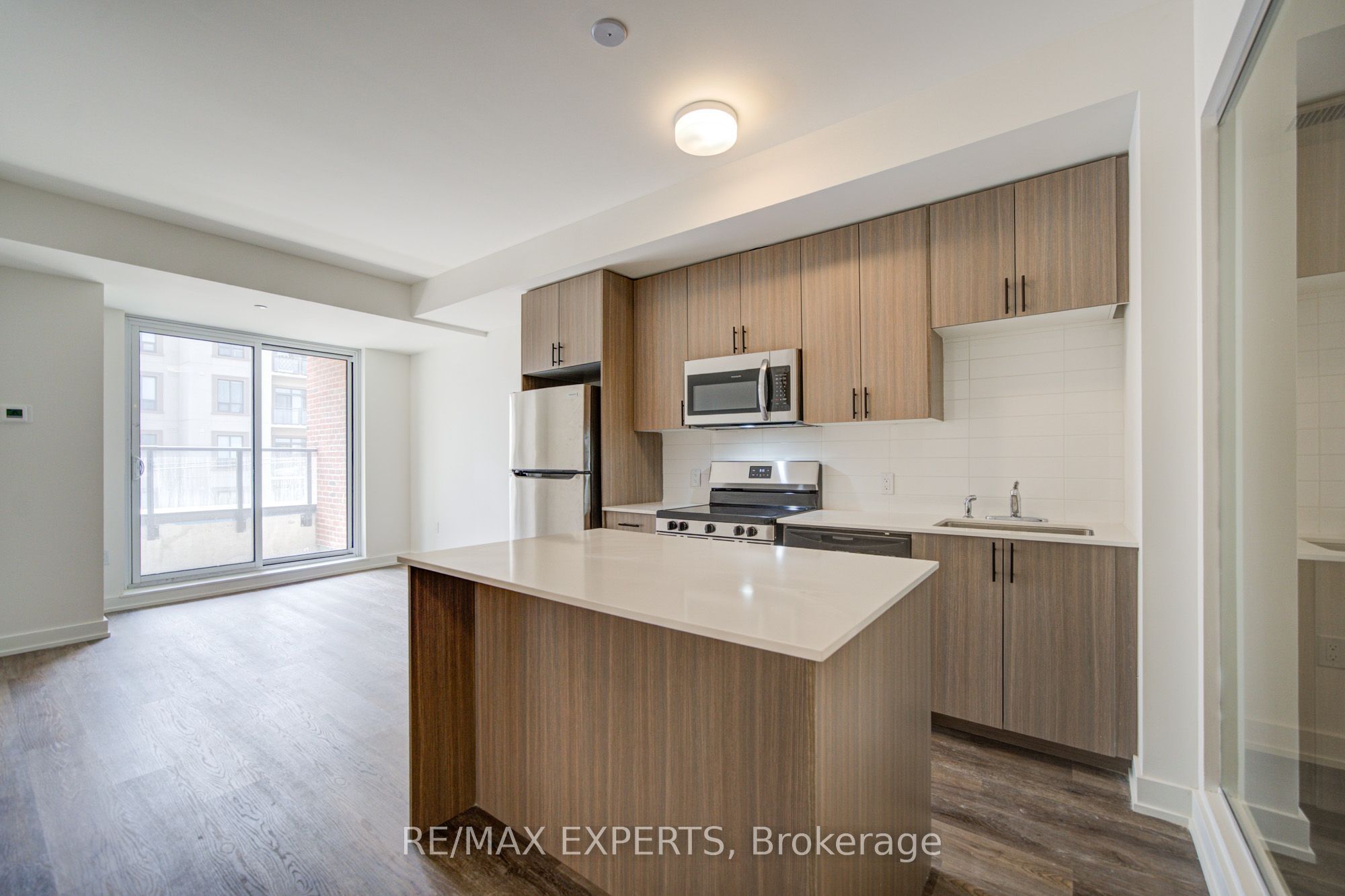 2475 Old Bronte Road 311 Property Photo 7