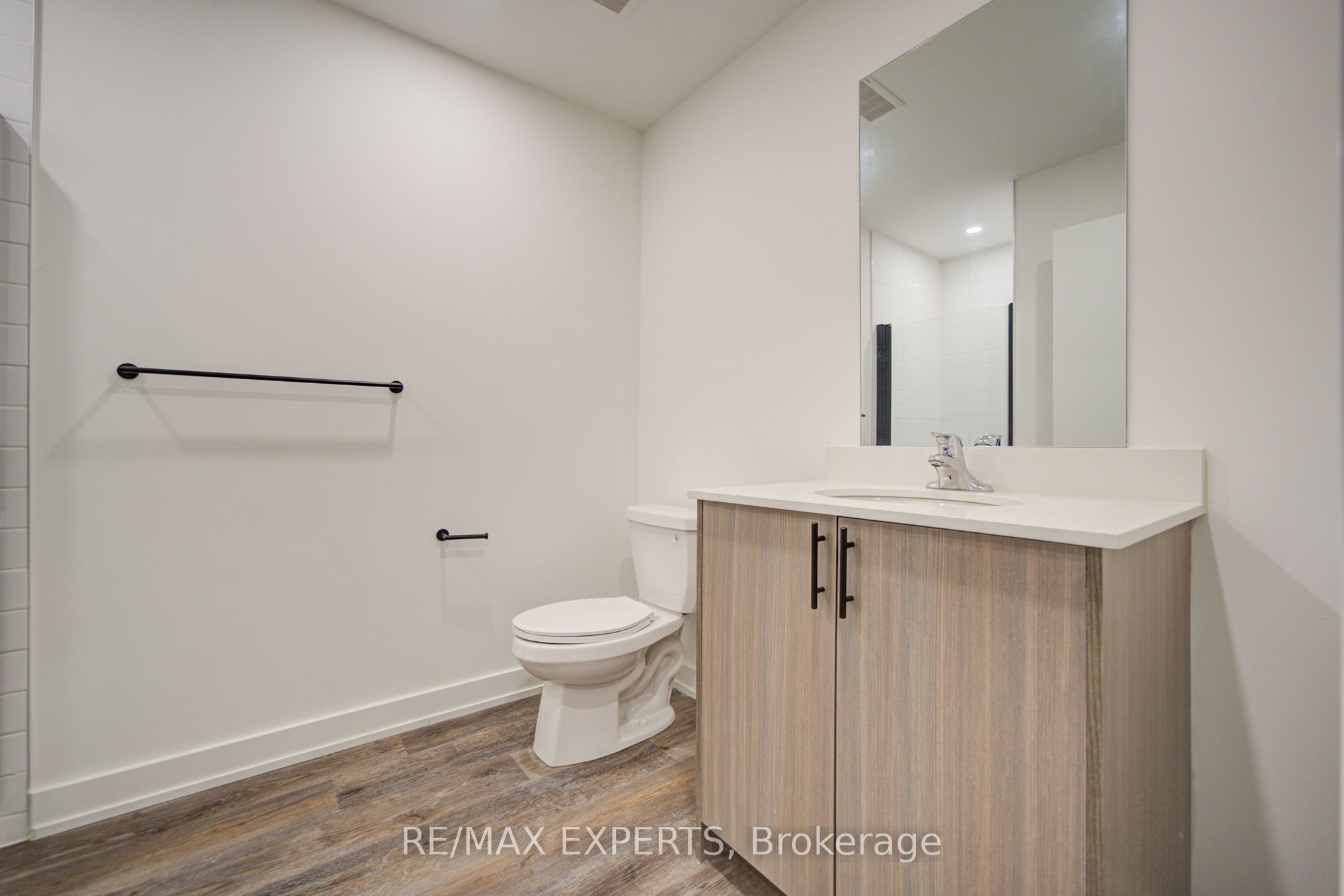 2475 Old Bronte Road 311 Property Photo 25