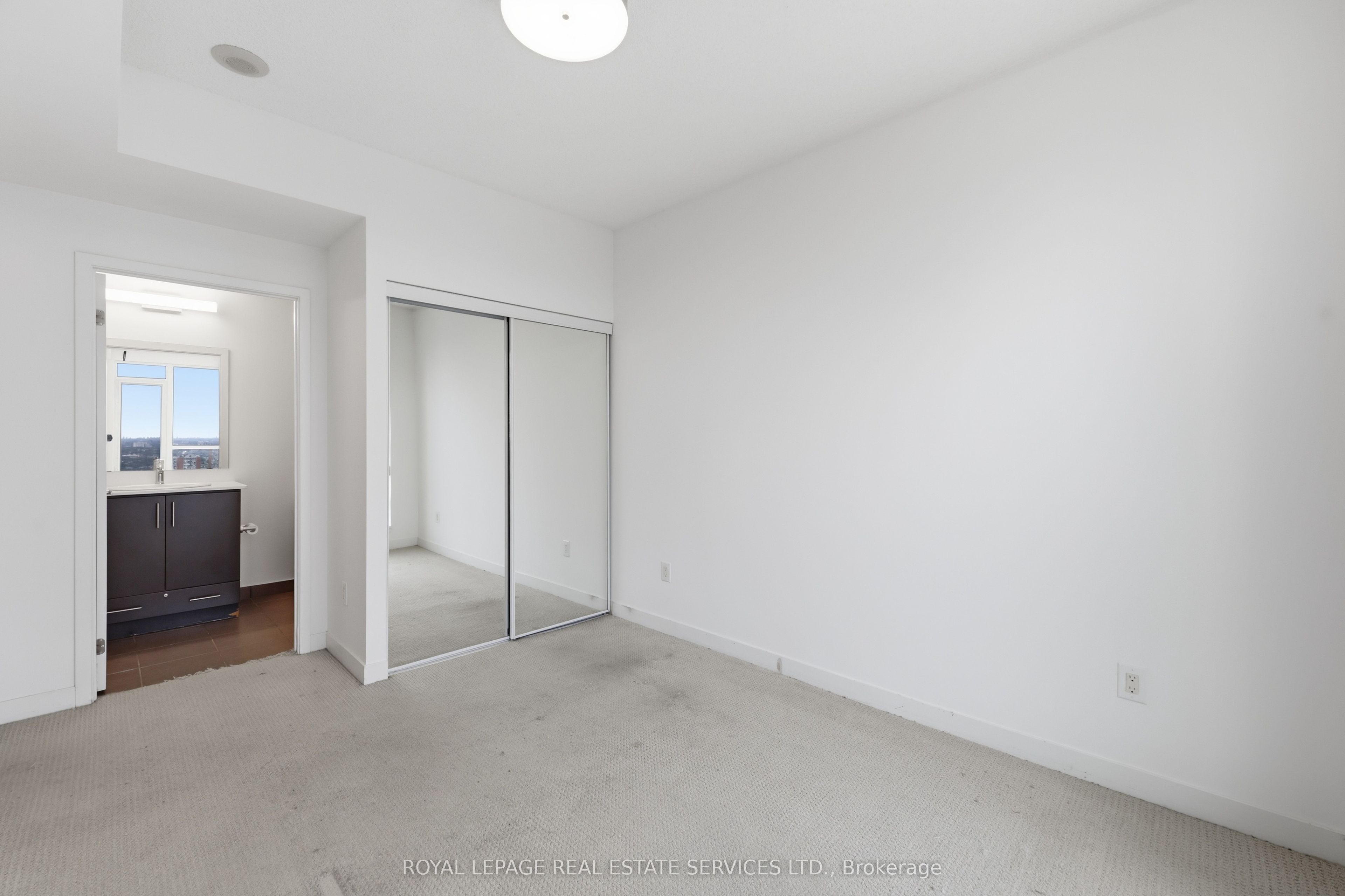 360 Square One Drive 3002 Property Photo 16