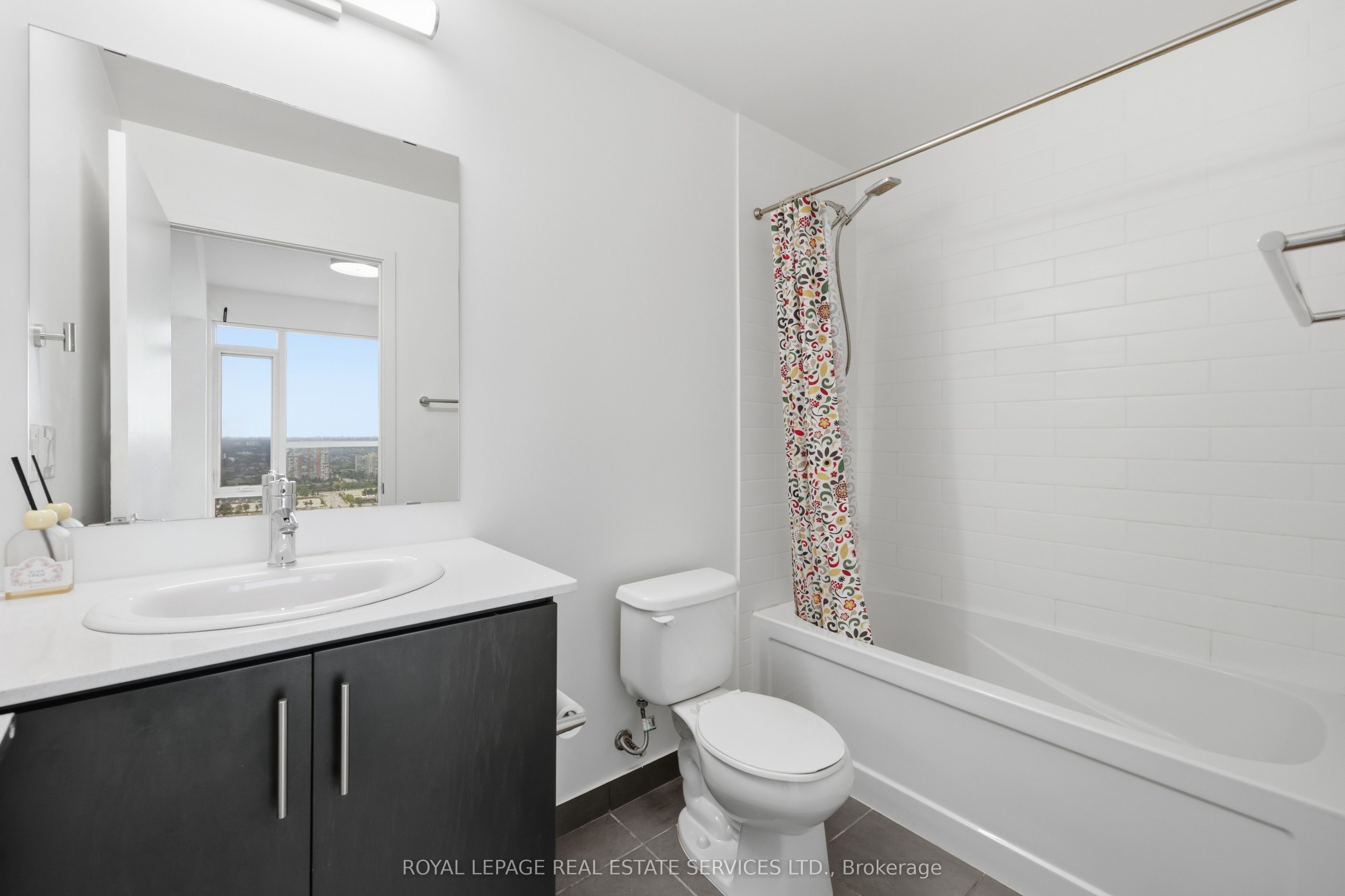360 Square One Drive 3002 Property Photo 19