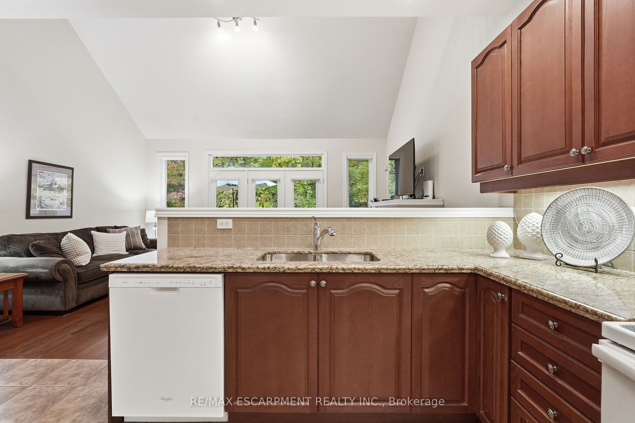 2120 Itabashi Way 252 Property Photo 18