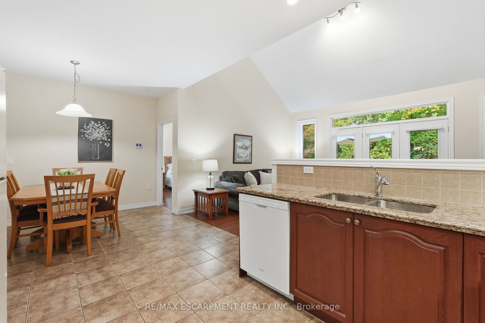 2120 Itabashi Way 252 Property Photo 19
