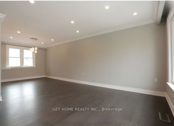 553 Third Line Property Photo 7
