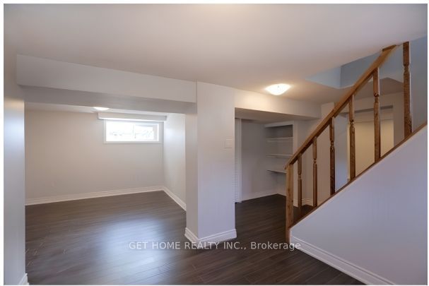 553 Third Line Property Photo 15