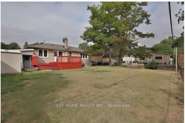 553 Third Line Property Photo 16