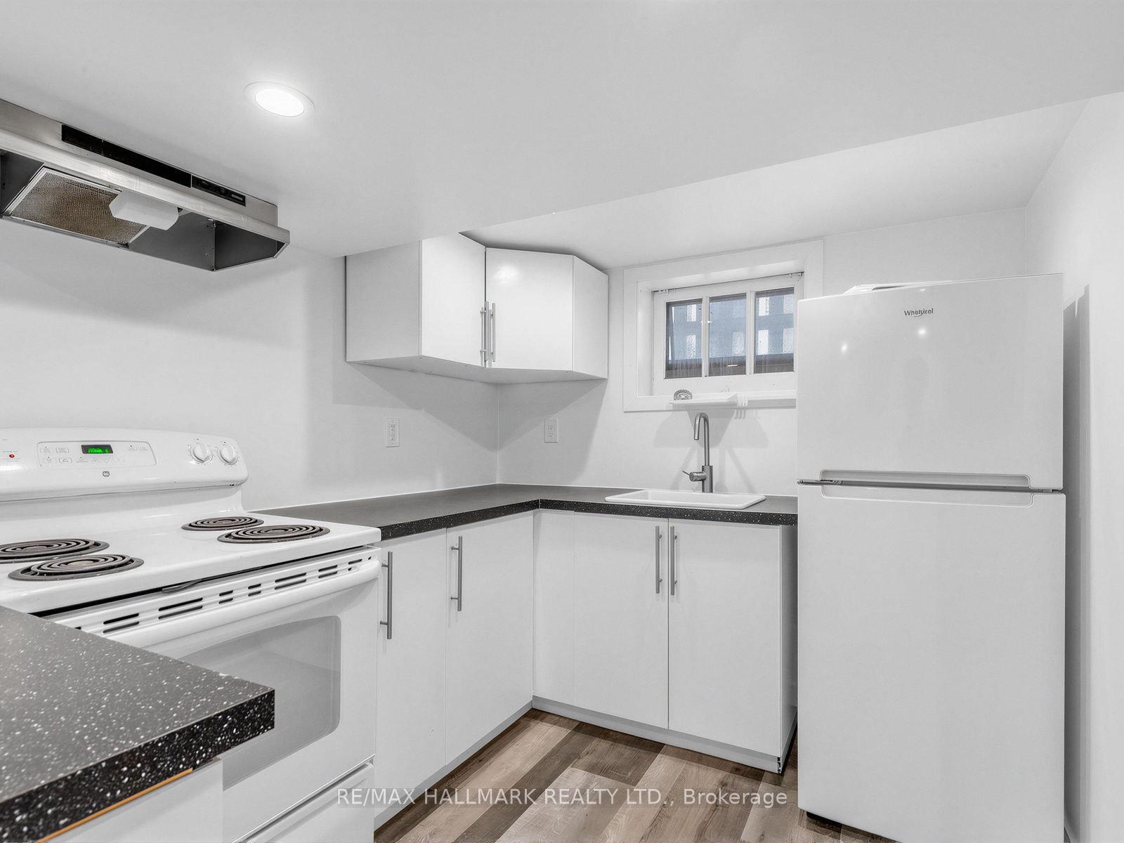 10 Hartley Avenue Basement Property Photo 7