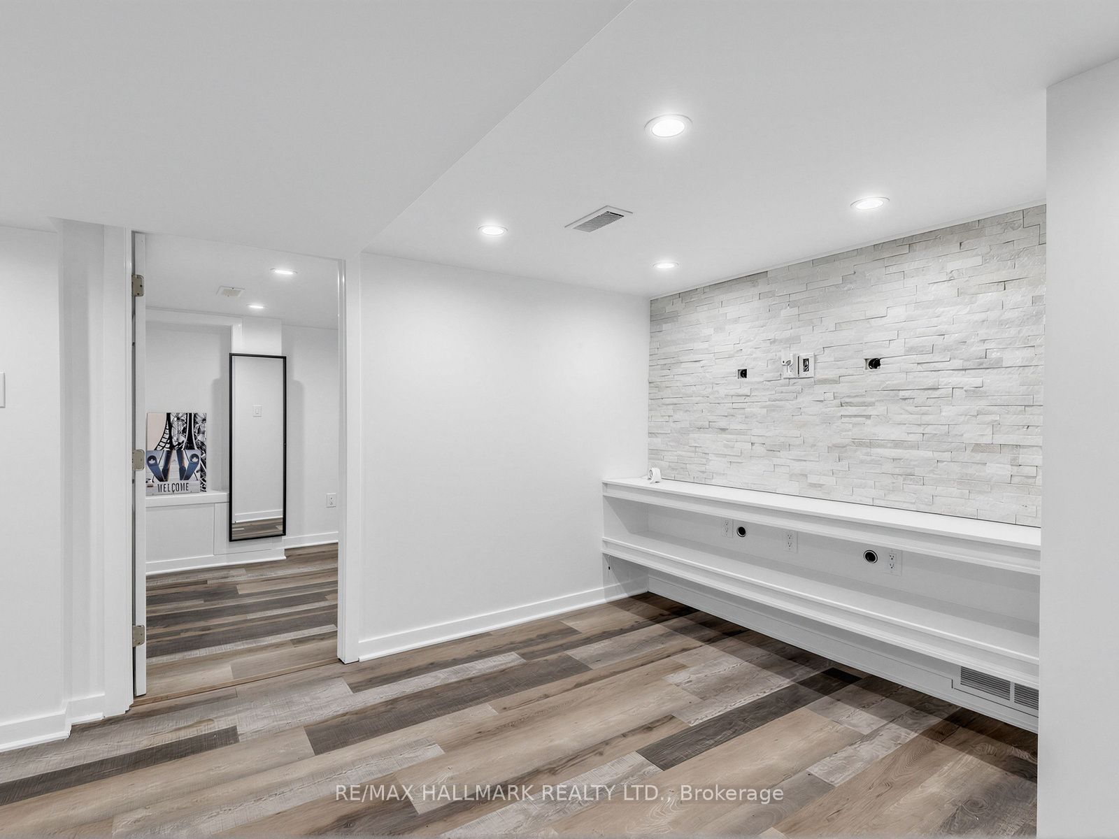 10 Hartley Avenue Basement Property Photo 10