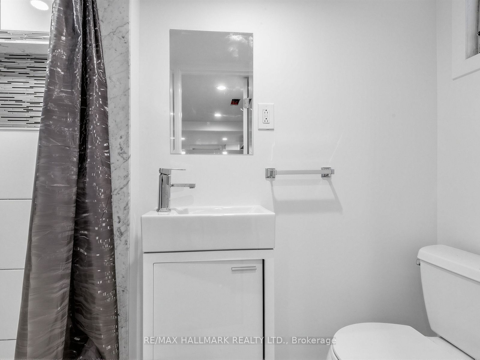 10 Hartley Avenue Basement Property Photo 17