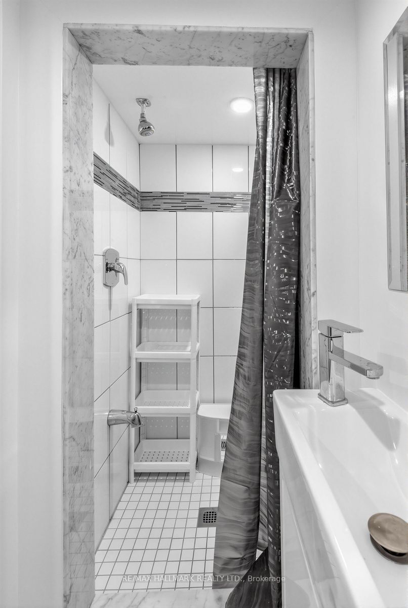 10 Hartley Avenue Basement Property Photo 18