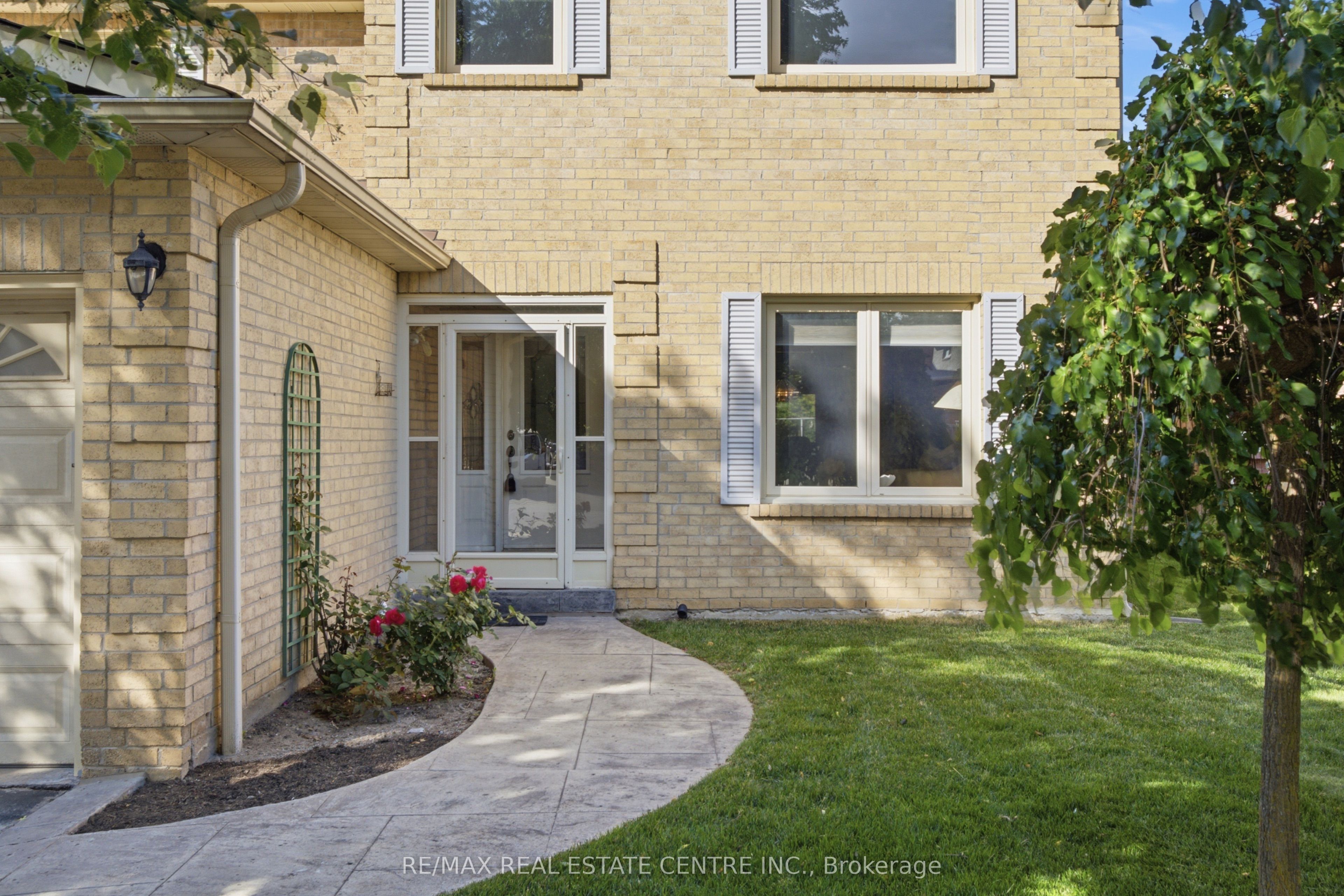 23 Deer Valley Drive Property Photo 4