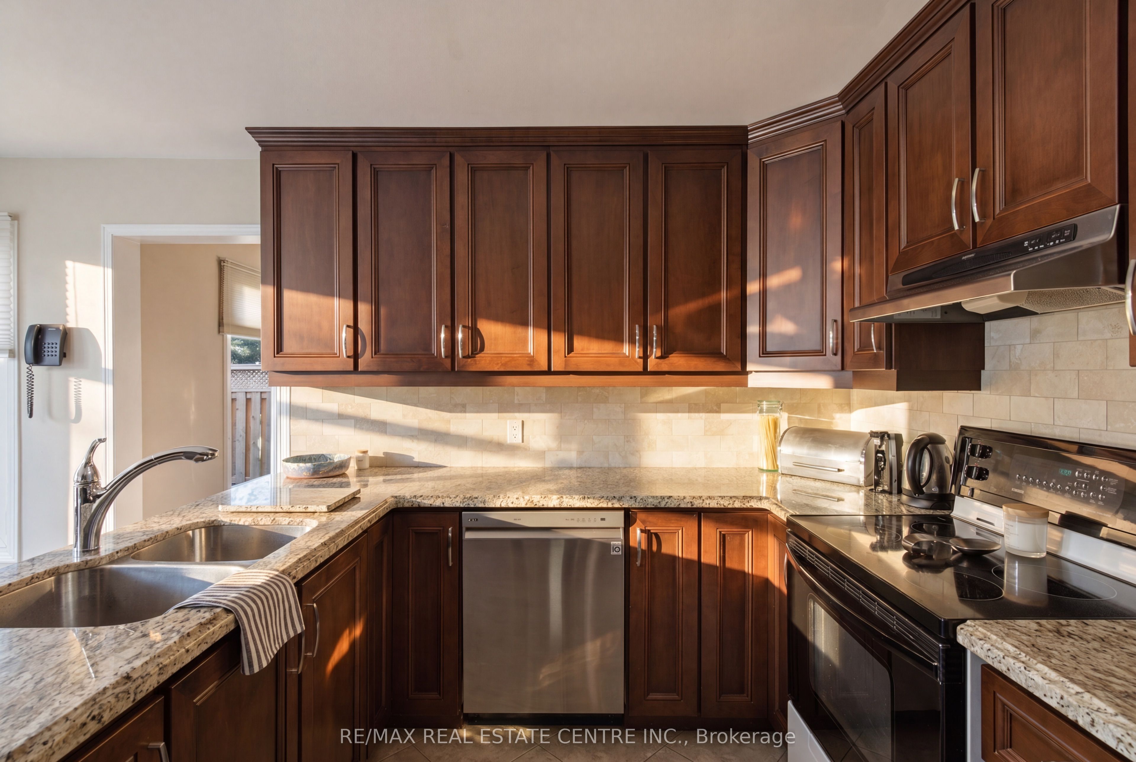 23 Deer Valley Drive Property Photo 12