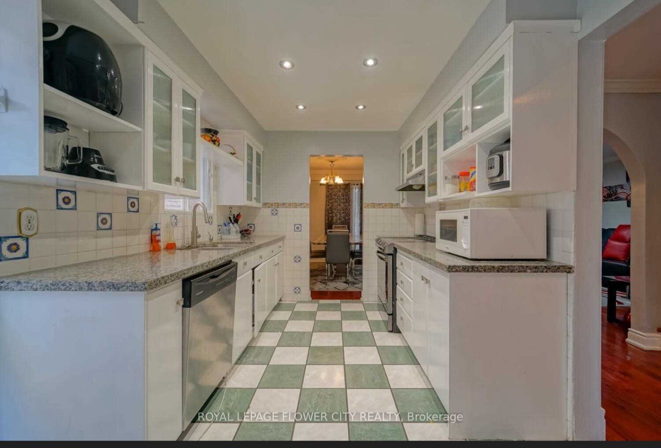 28 Junewood Crescent Property Photo 5