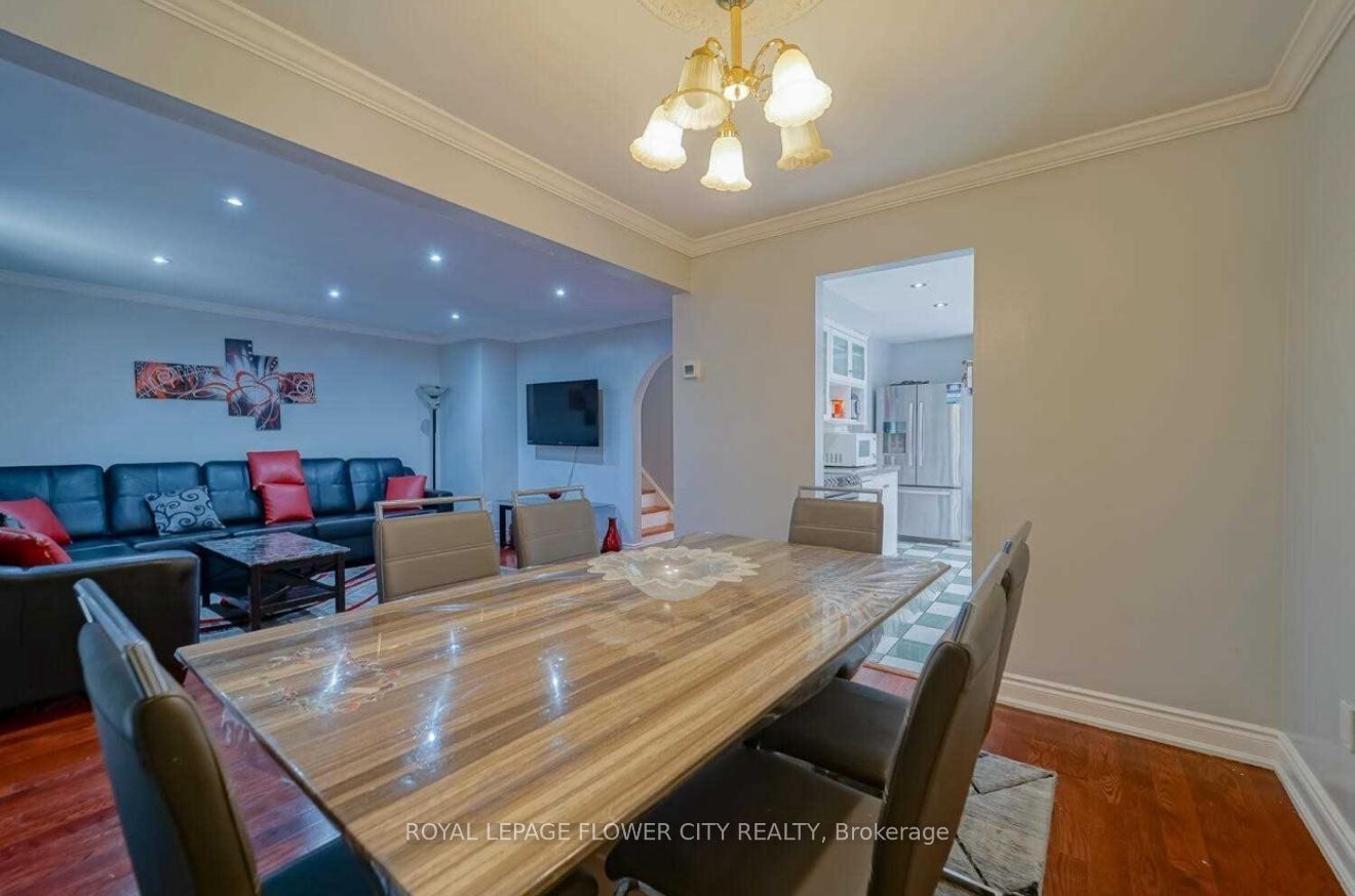 28 Junewood Crescent Property Photo 6