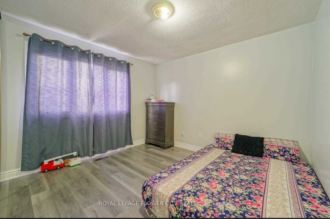 28 Junewood Crescent Property Photo 8