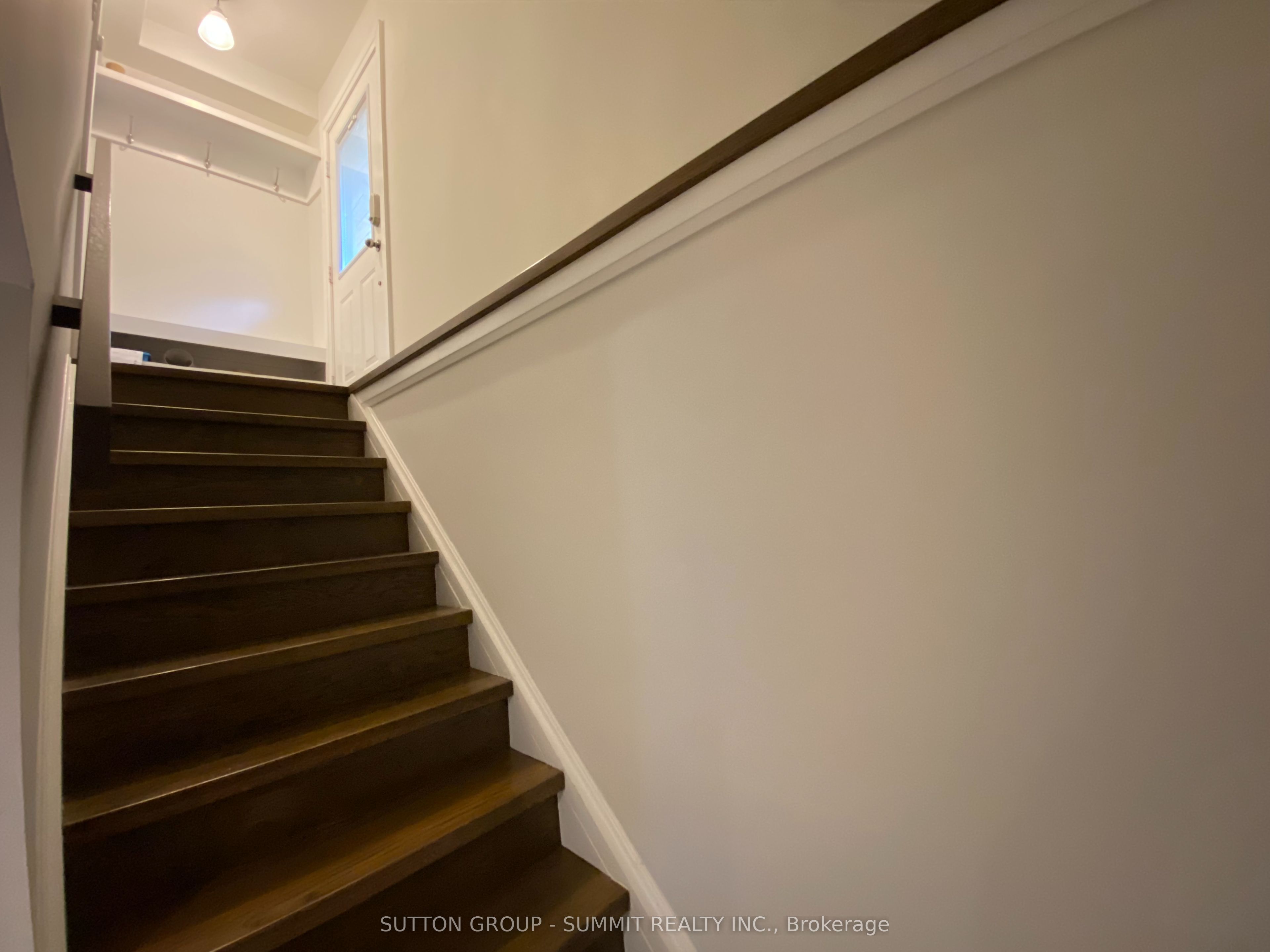 4176 Cawthra Road Property Photo 3