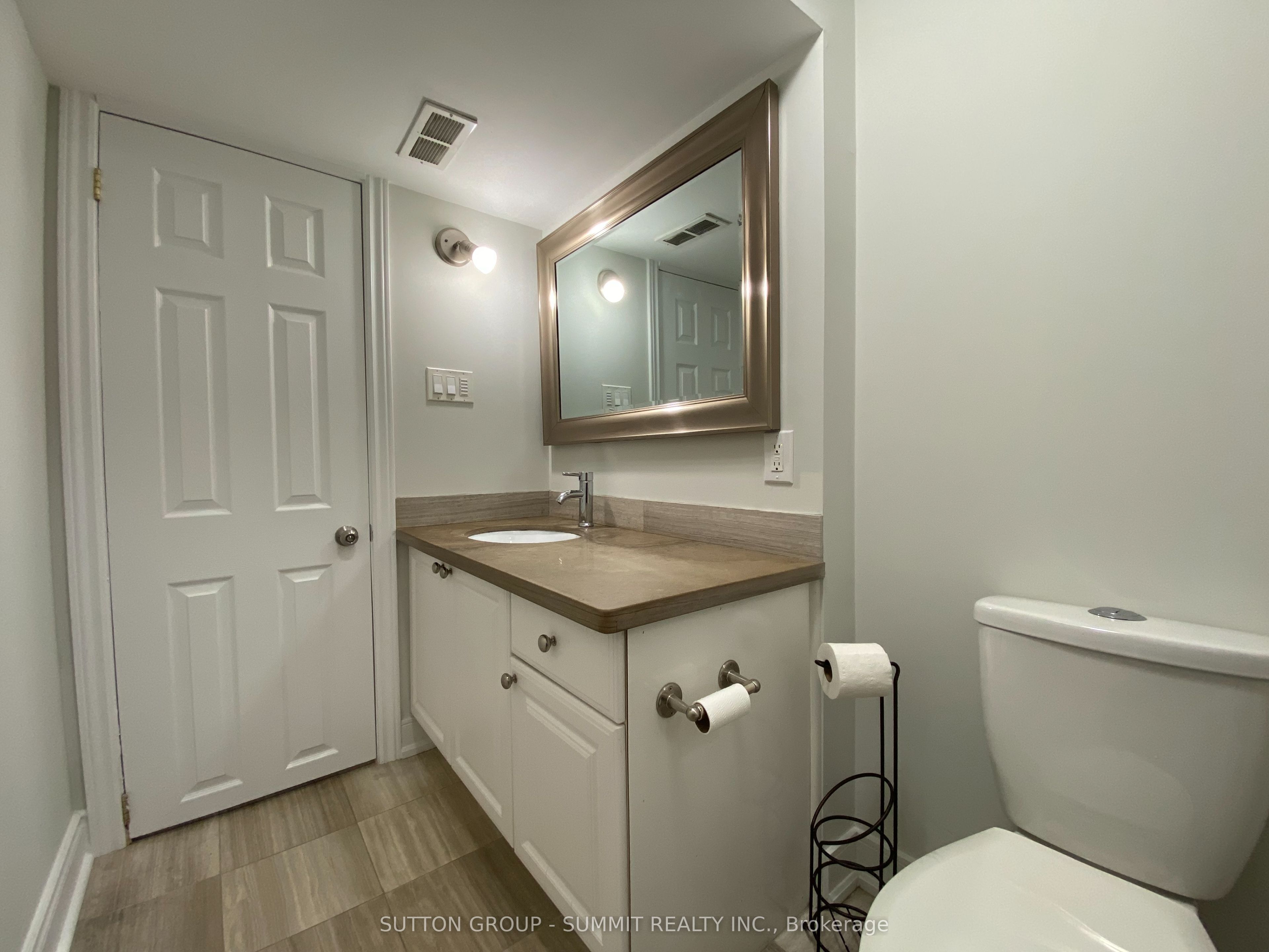4176 Cawthra Road Property Photo 15