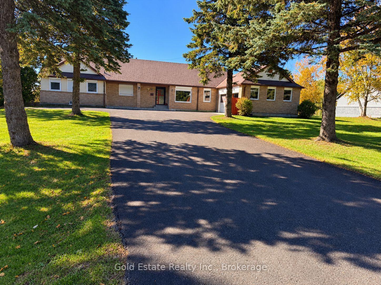 20 Autumn Drive Property Photo 2