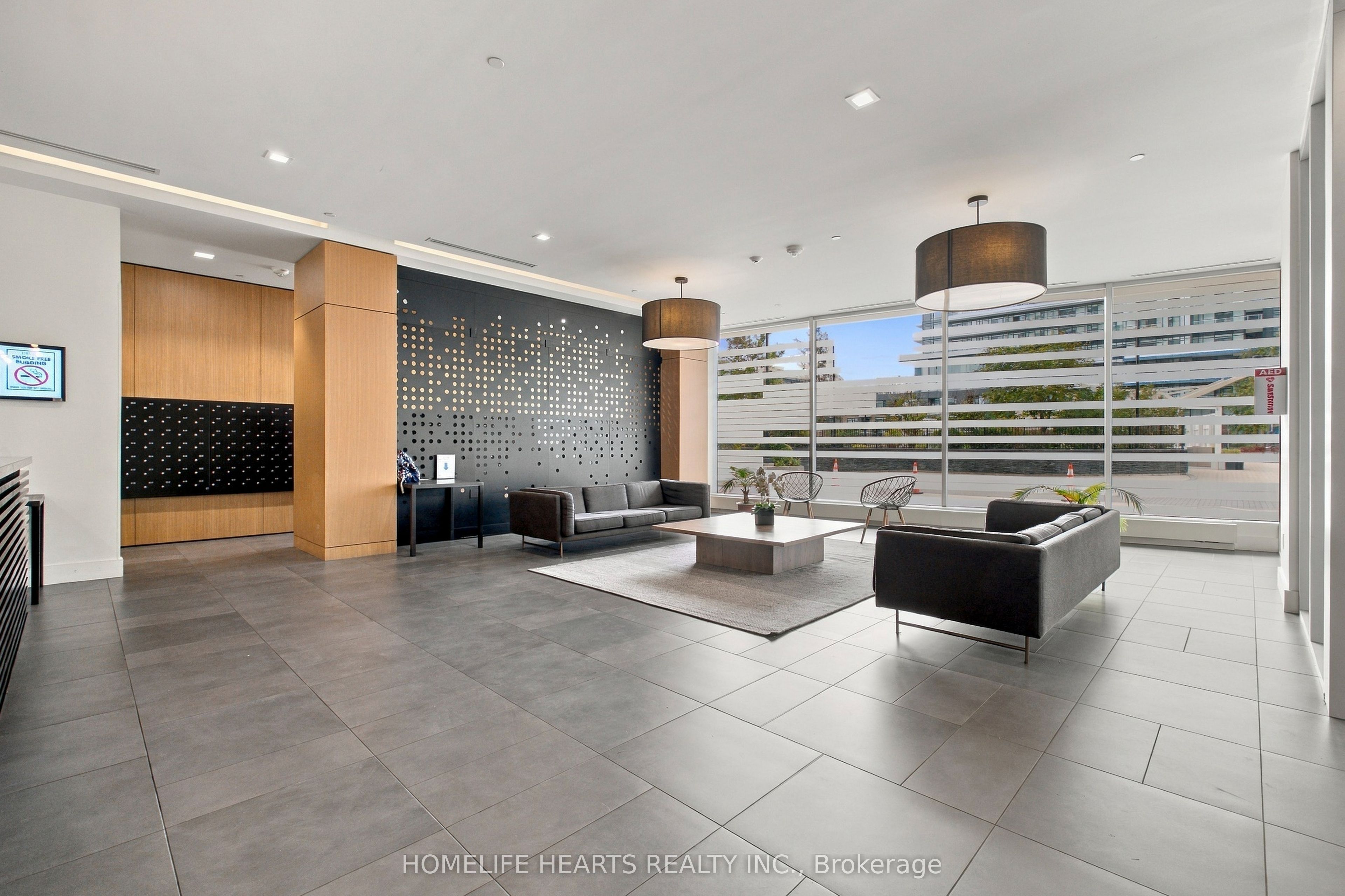 2520 Eglinton Avenue W 1412 Property Photo 6