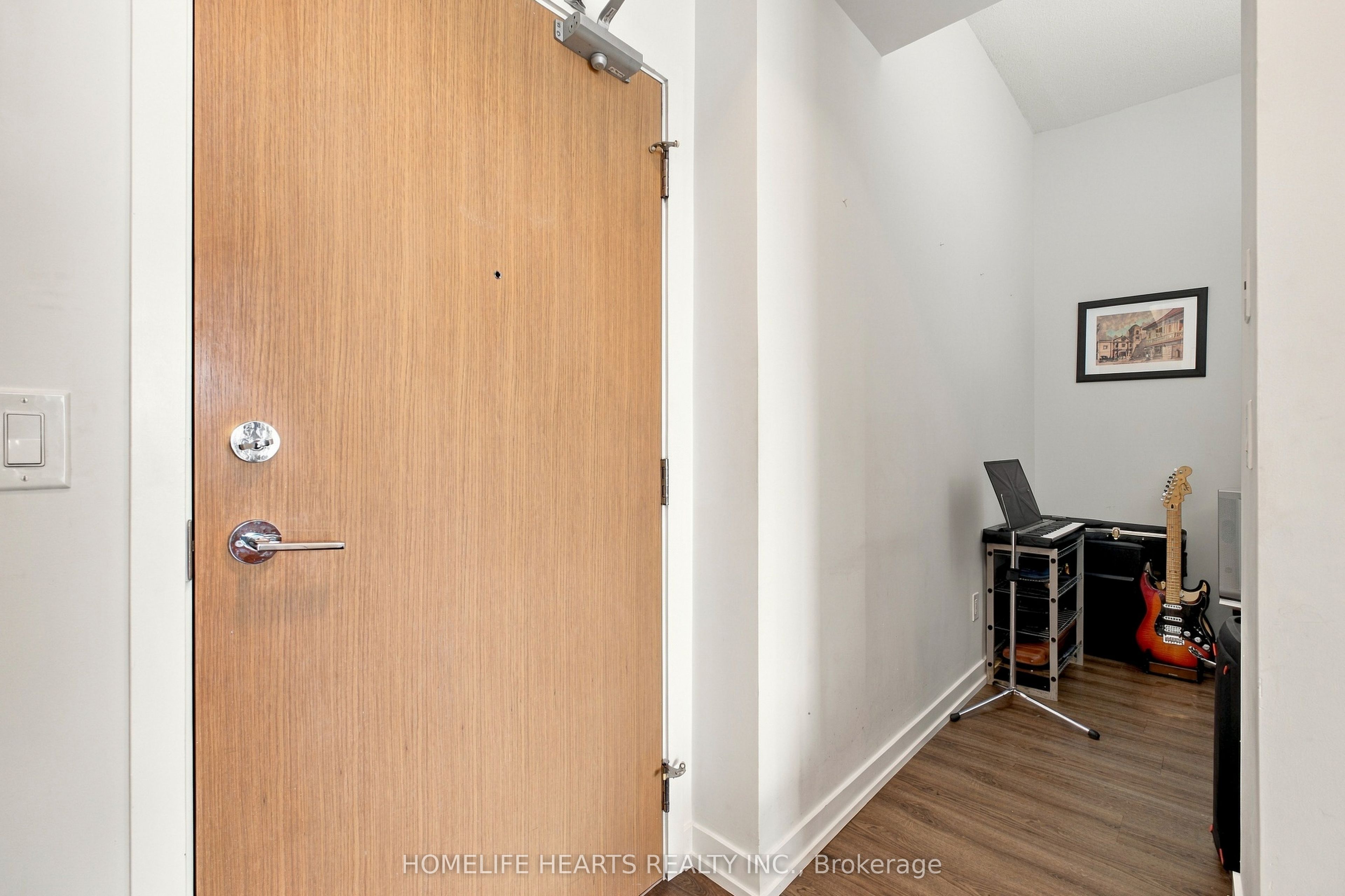 2520 Eglinton Avenue W 1412 Property Photo 10