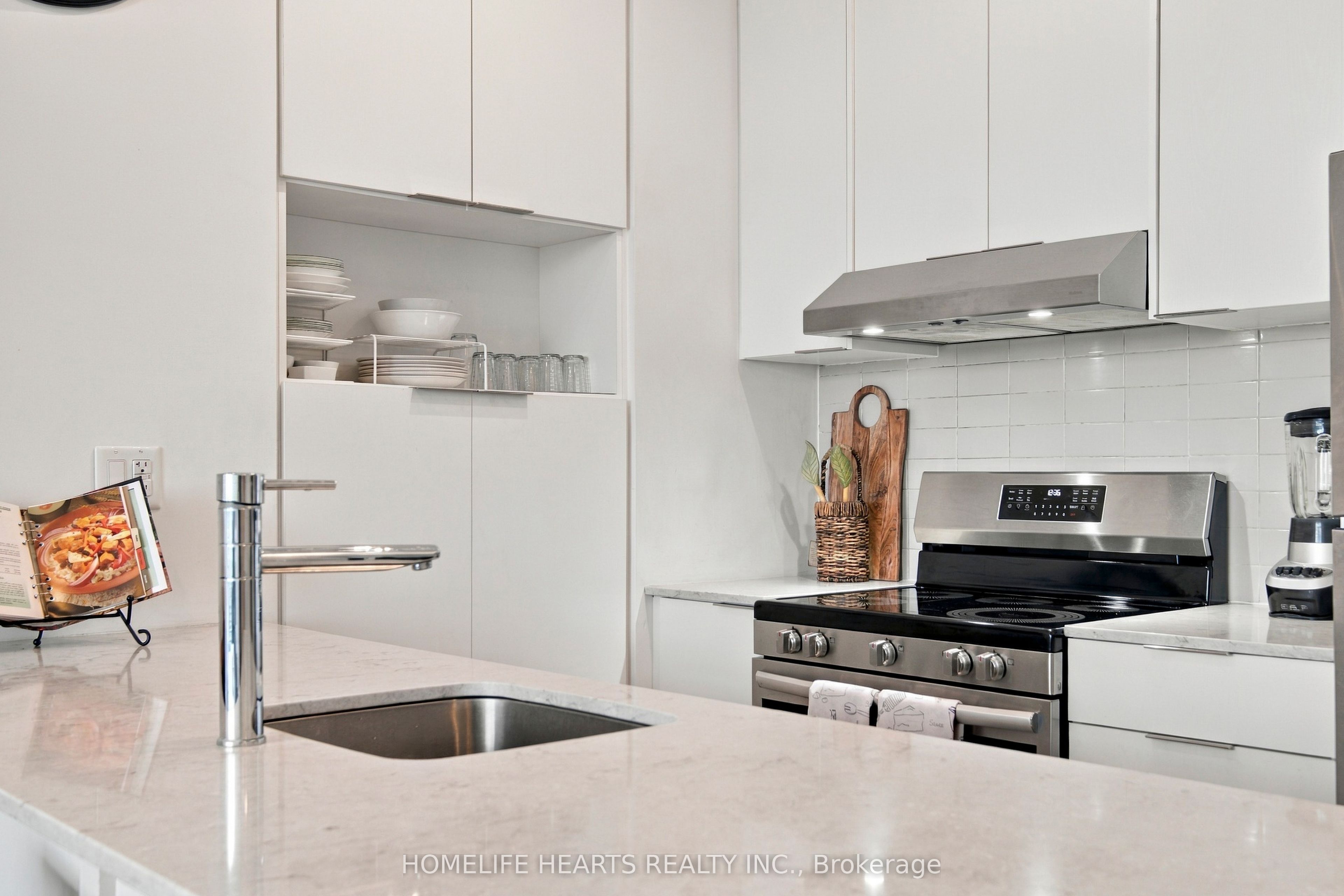 2520 Eglinton Avenue W 1412 Property Photo 14