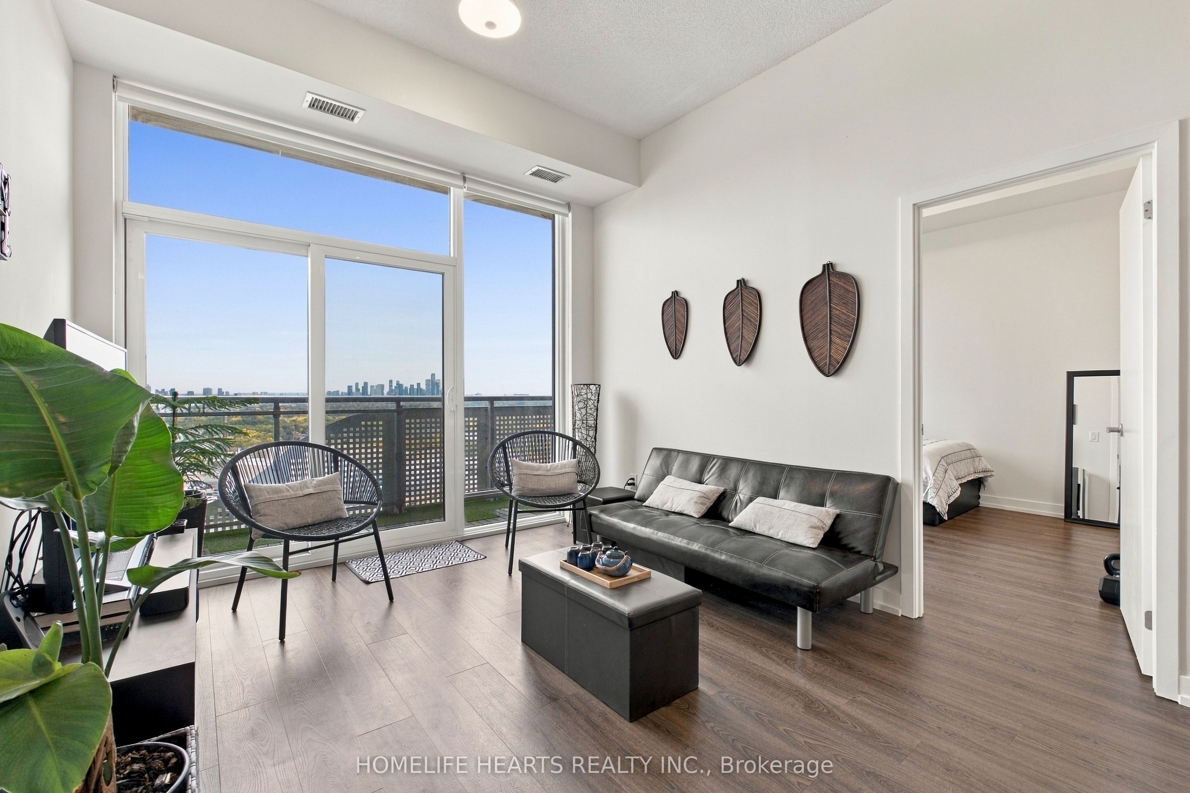 2520 Eglinton Avenue W 1412 Property Photo 21
