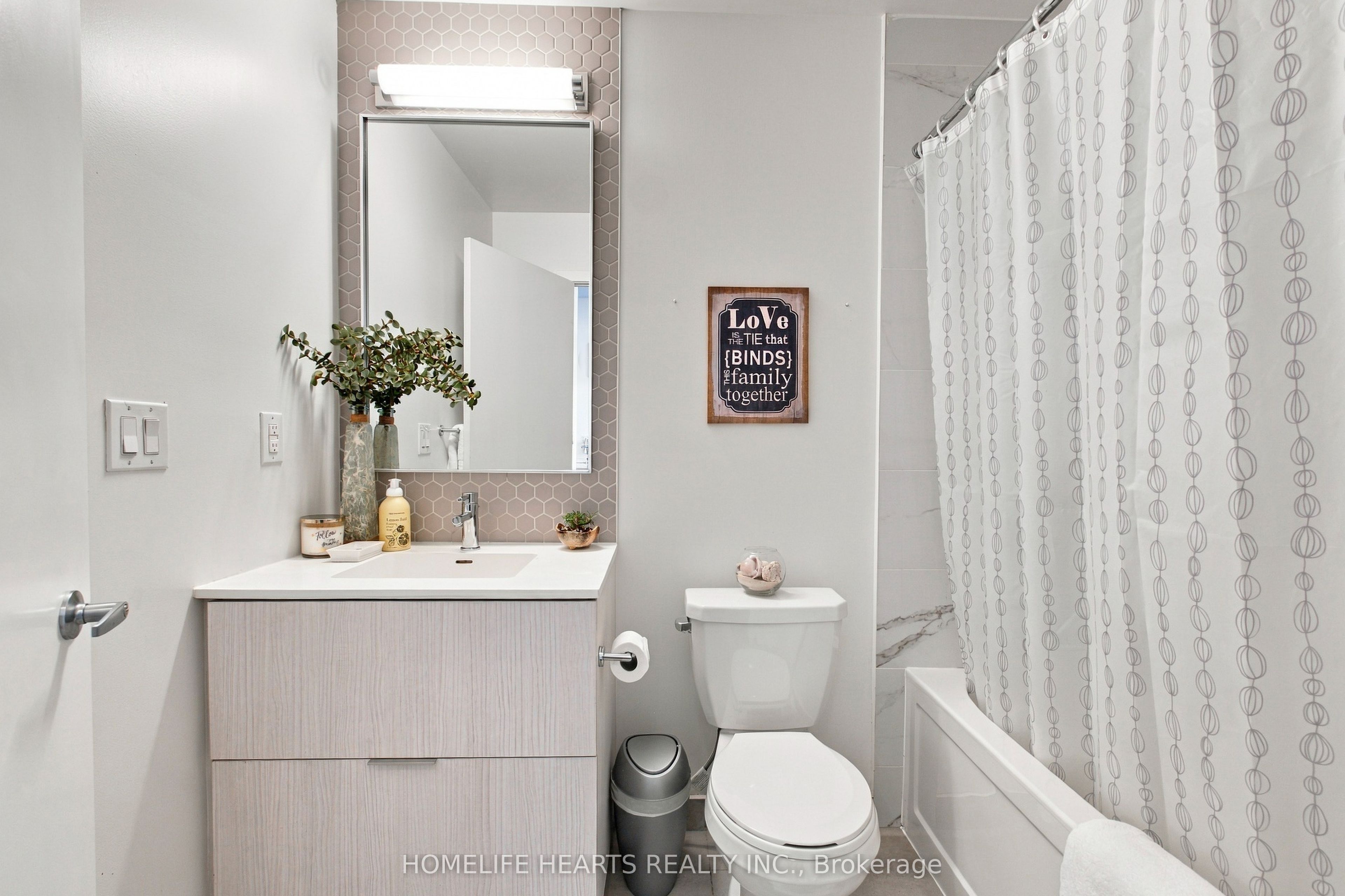 2520 Eglinton Avenue W 1412 Property Photo 24