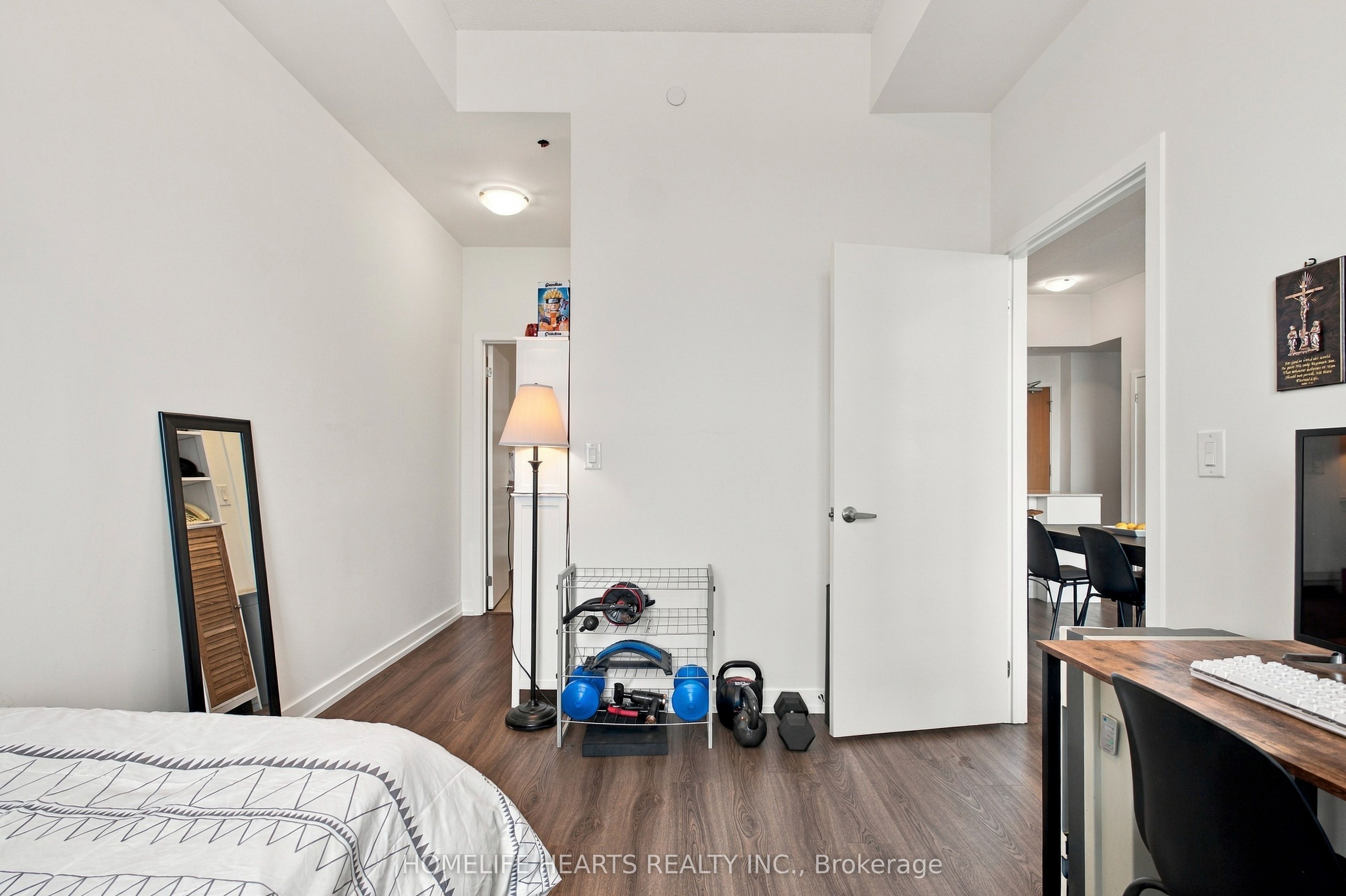 2520 Eglinton Avenue W 1412 Property Photo 29
