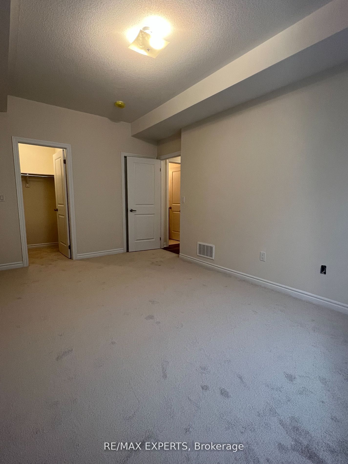 50 Halliford Place 608 Property Photo 17
