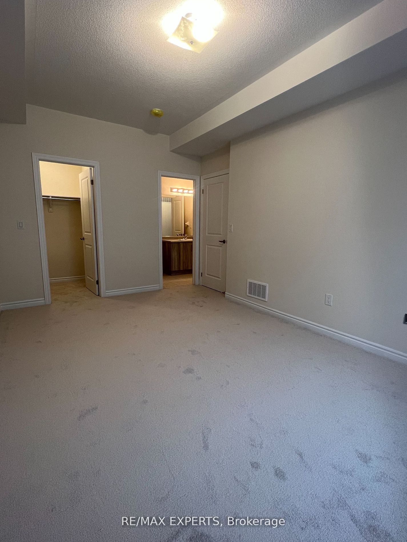 50 Halliford Place 608 Property Photo 18
