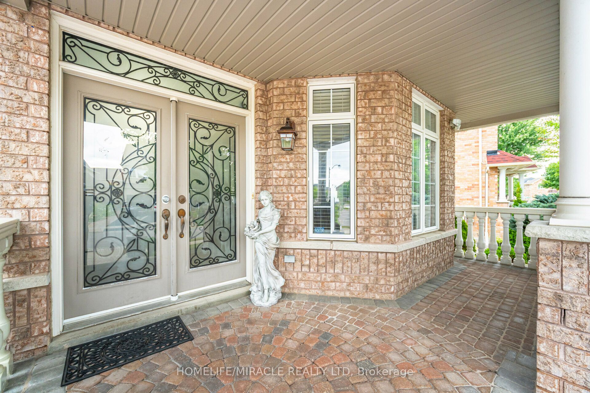 21 Summershade Street Property Photo 5