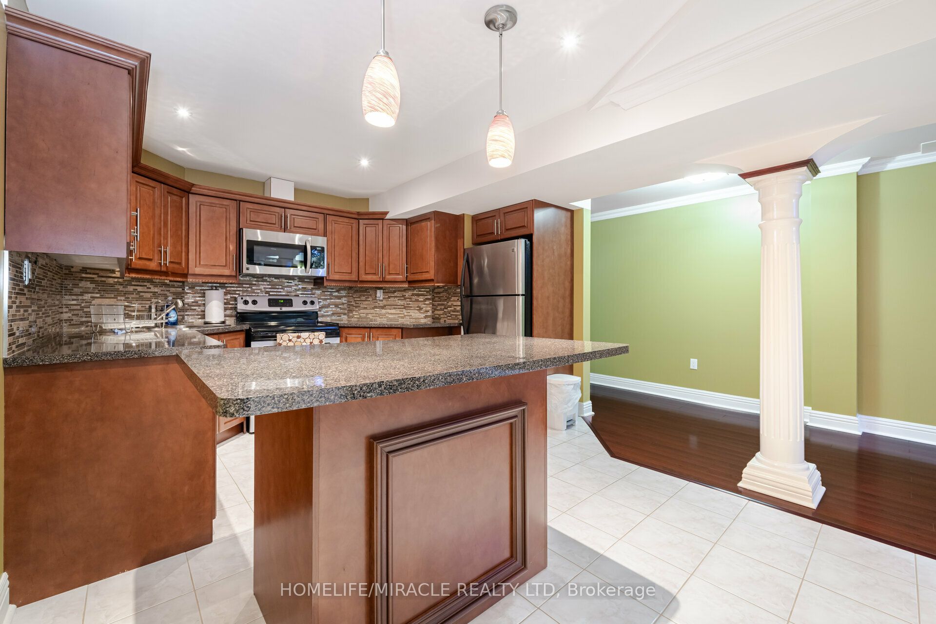 21 Summershade Street Property Photo 45