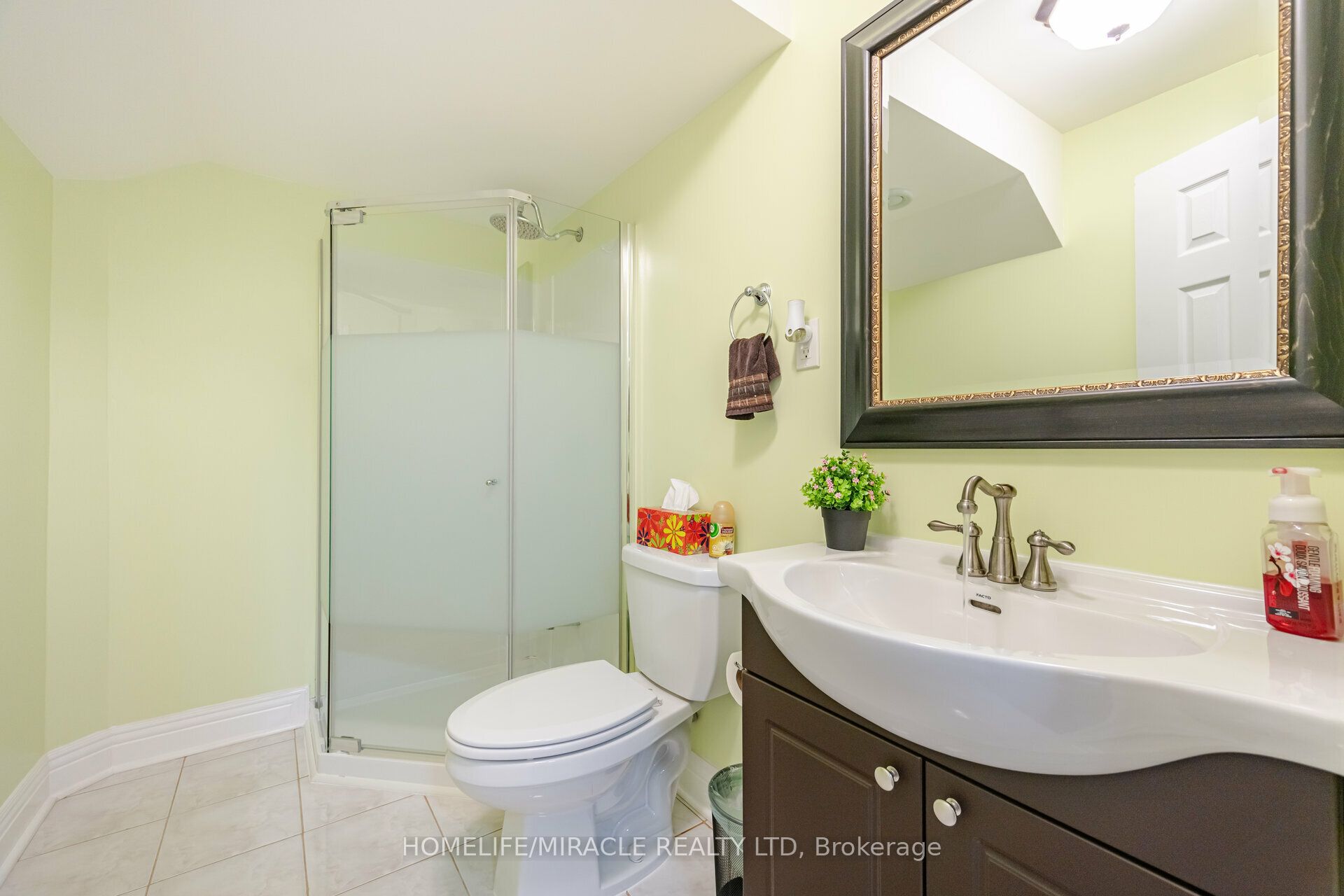 21 Summershade Street Property Photo 46